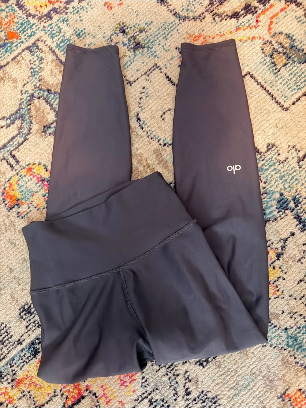 alo yoga leggings